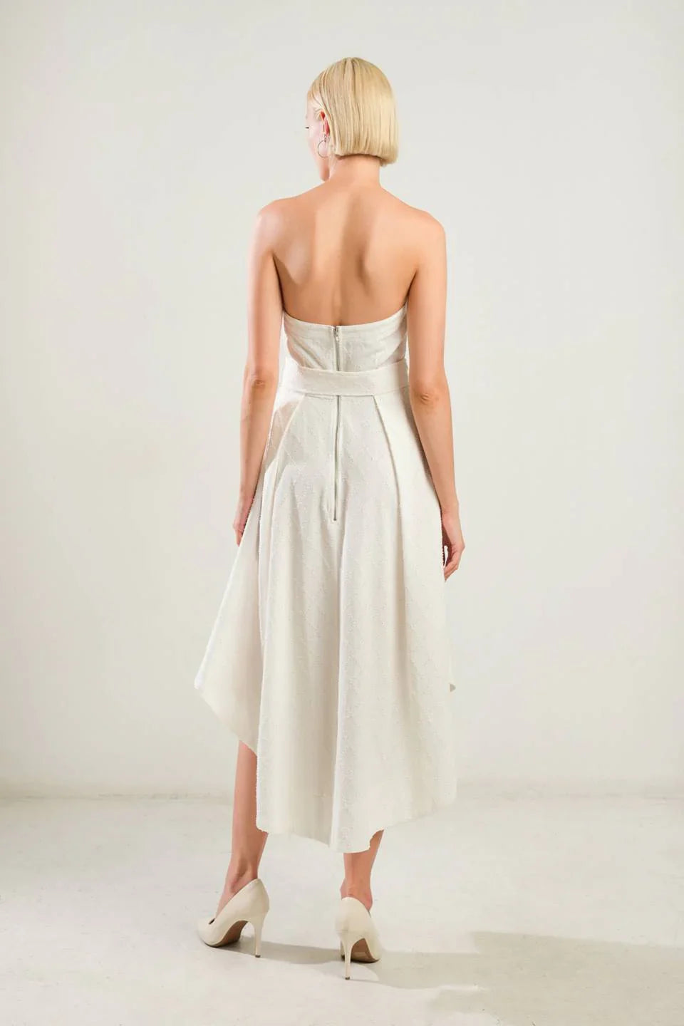 LIFES COMPASS WHITE STRAPLESS MIDI DRESS