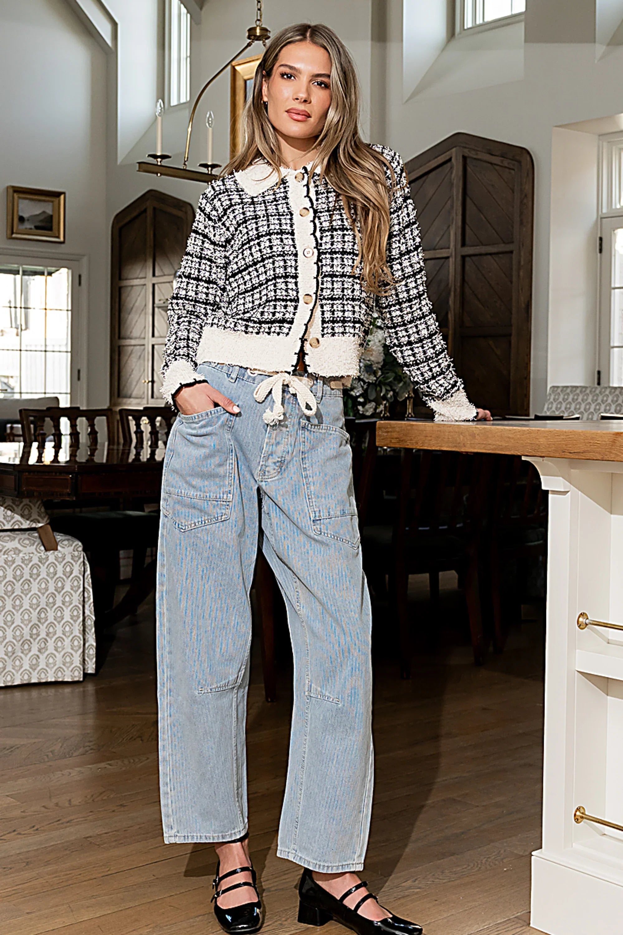 Jocelyn Barrel Jeans in Light Wash