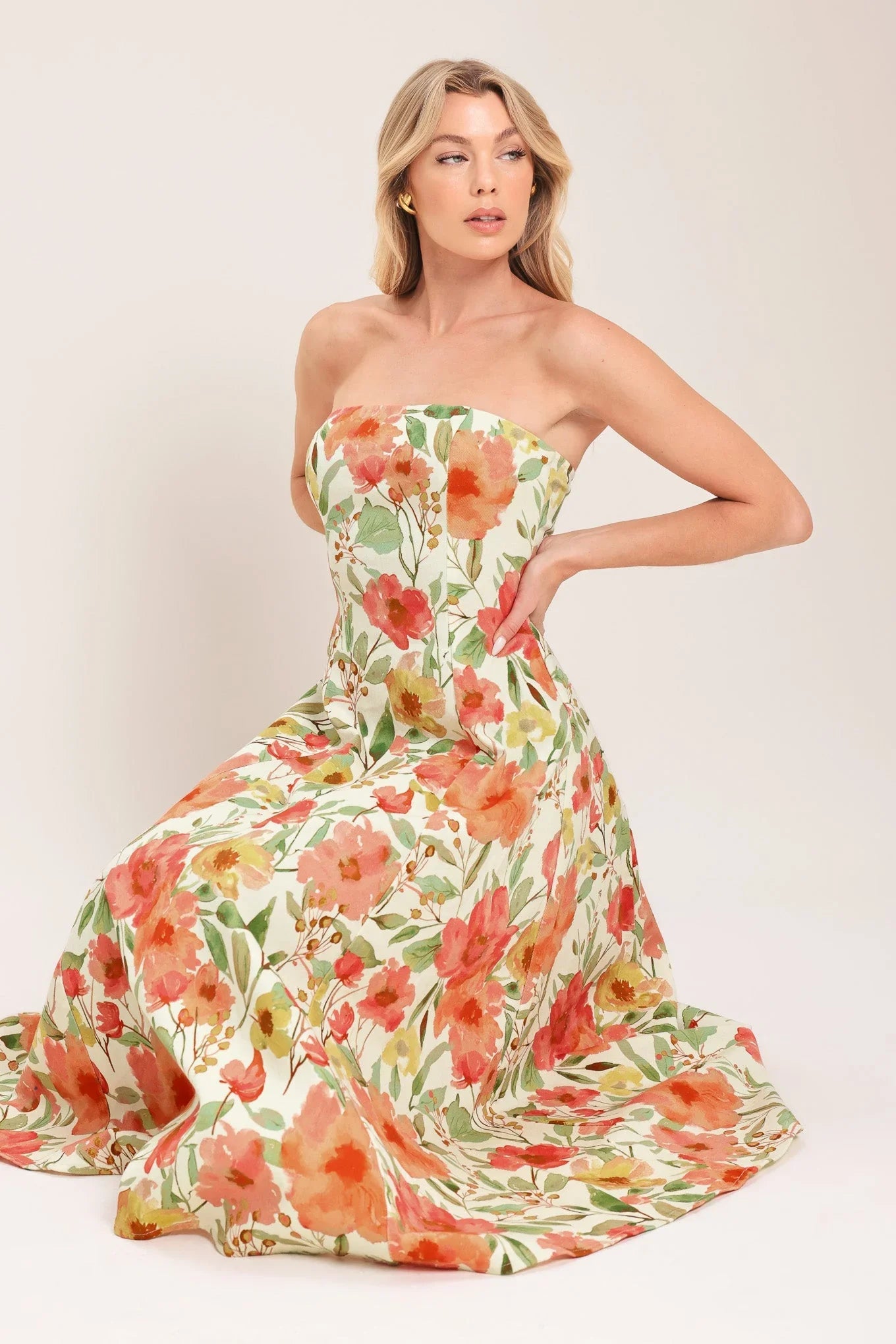 FLORAL DAYDREAM STRAPLESS MIDI DRESS