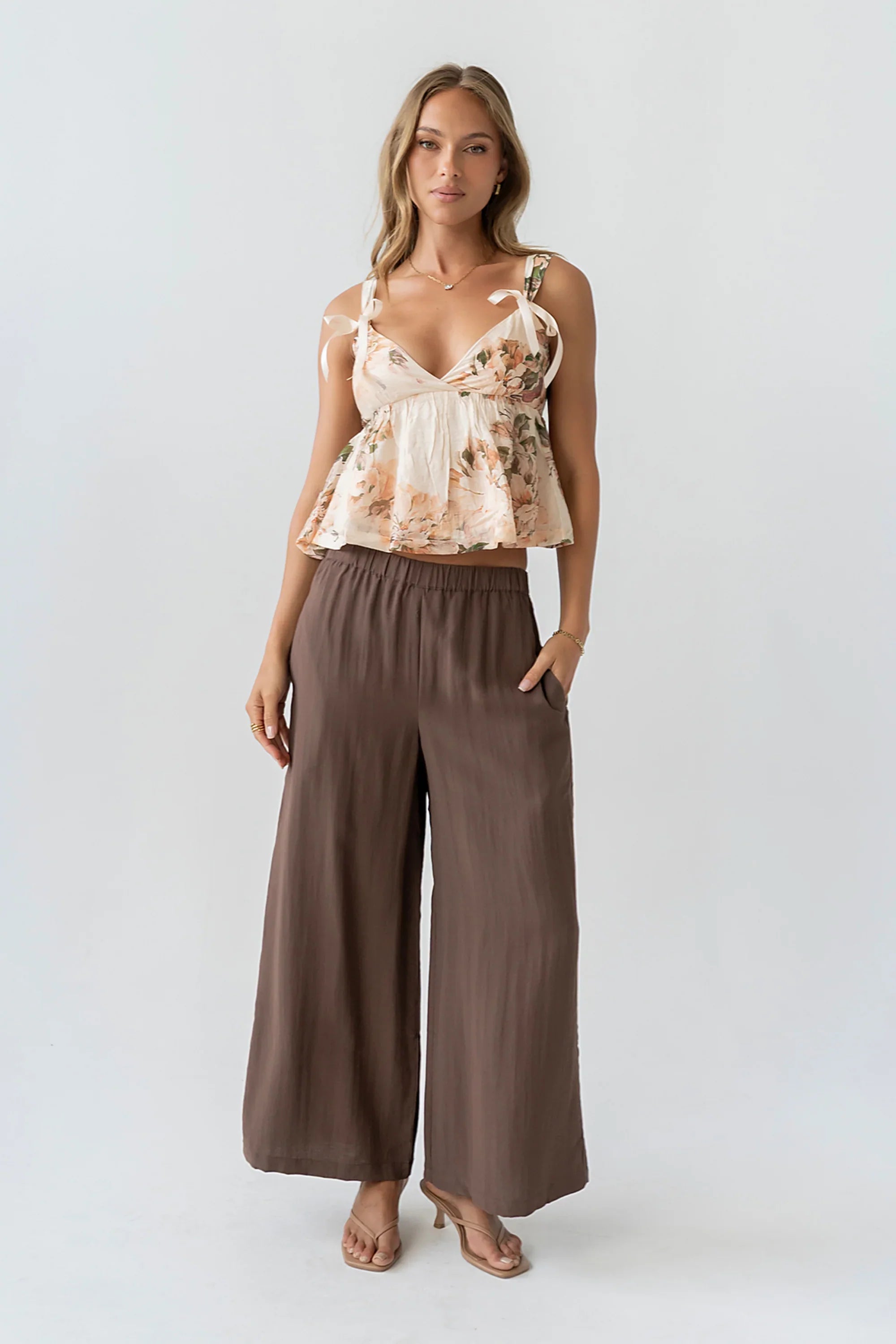 Lee Wide Leg Pants in Brown