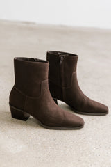 Steve Madden Daney Boots in Brown Suede FINAL SALE