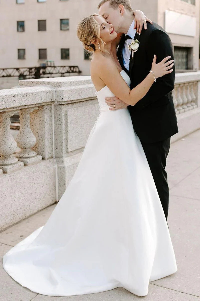 A Line Sweetheart White Satin Wedding Dresses
