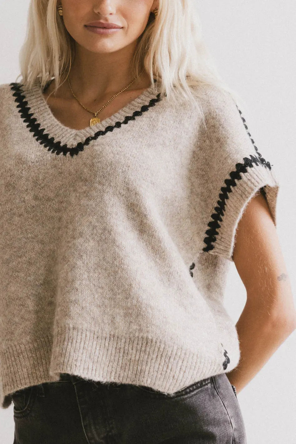 Hazel Embroidered Sweater Top in Oatmeal