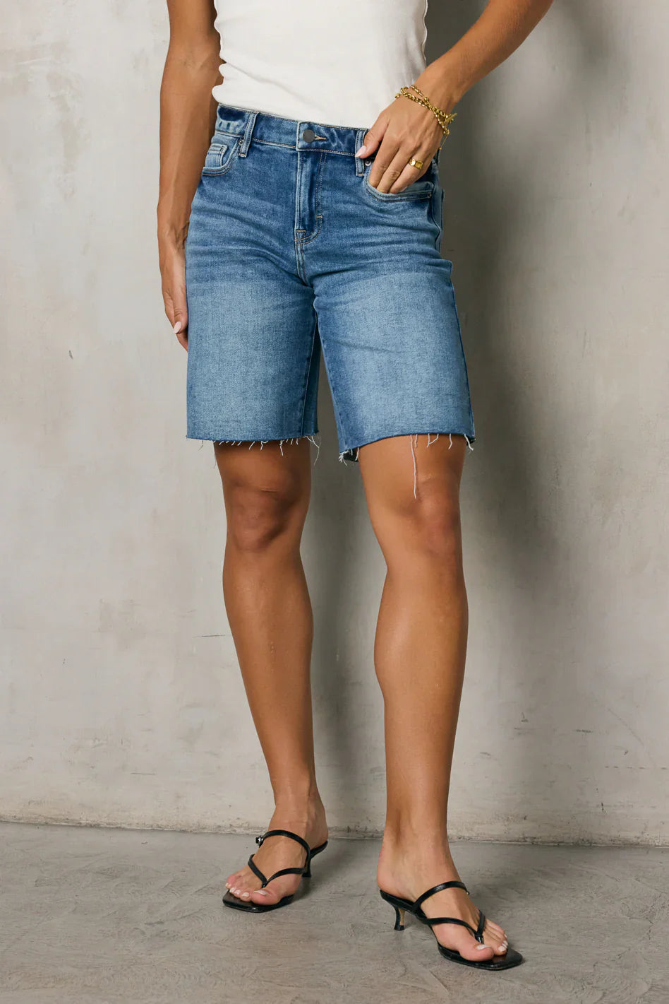 Rebecca Bermuda Shorts in Medium Wash