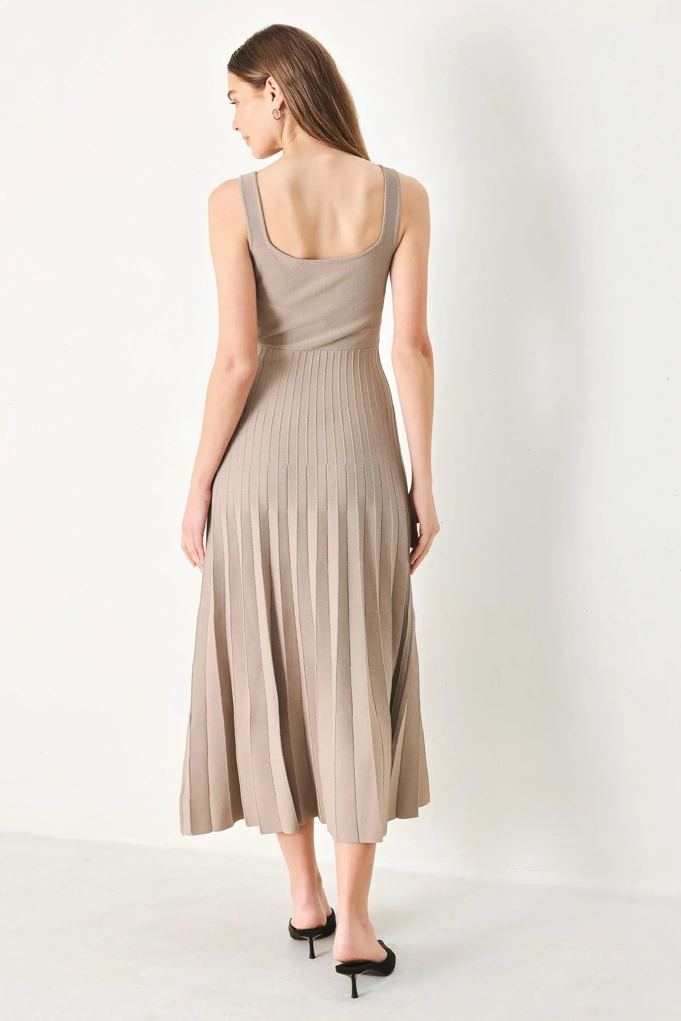 SWEATER KNIT MIDI DRESS WITH PLEATED SKIRT