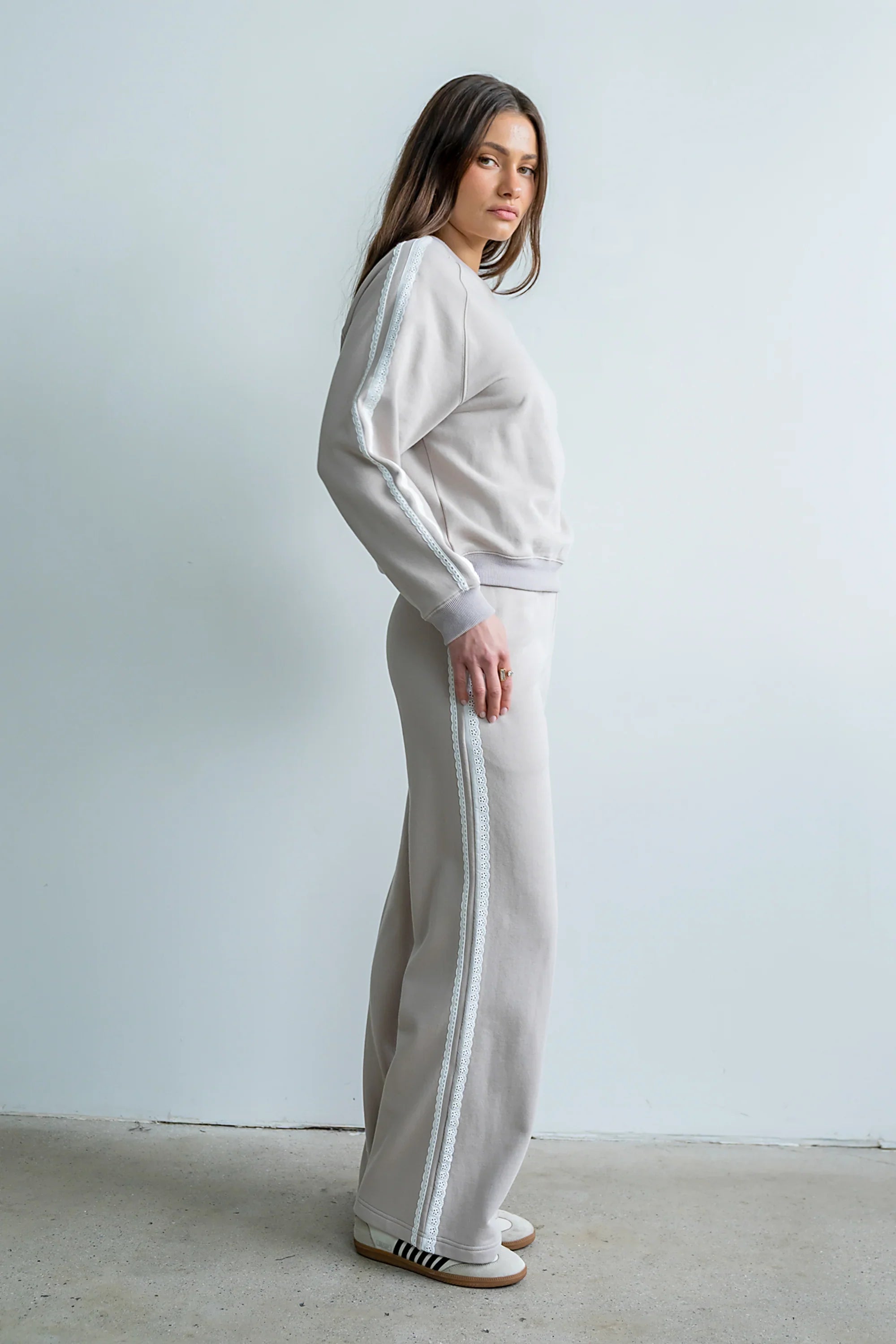 Mickey Wide Leg Jogger in Taupe