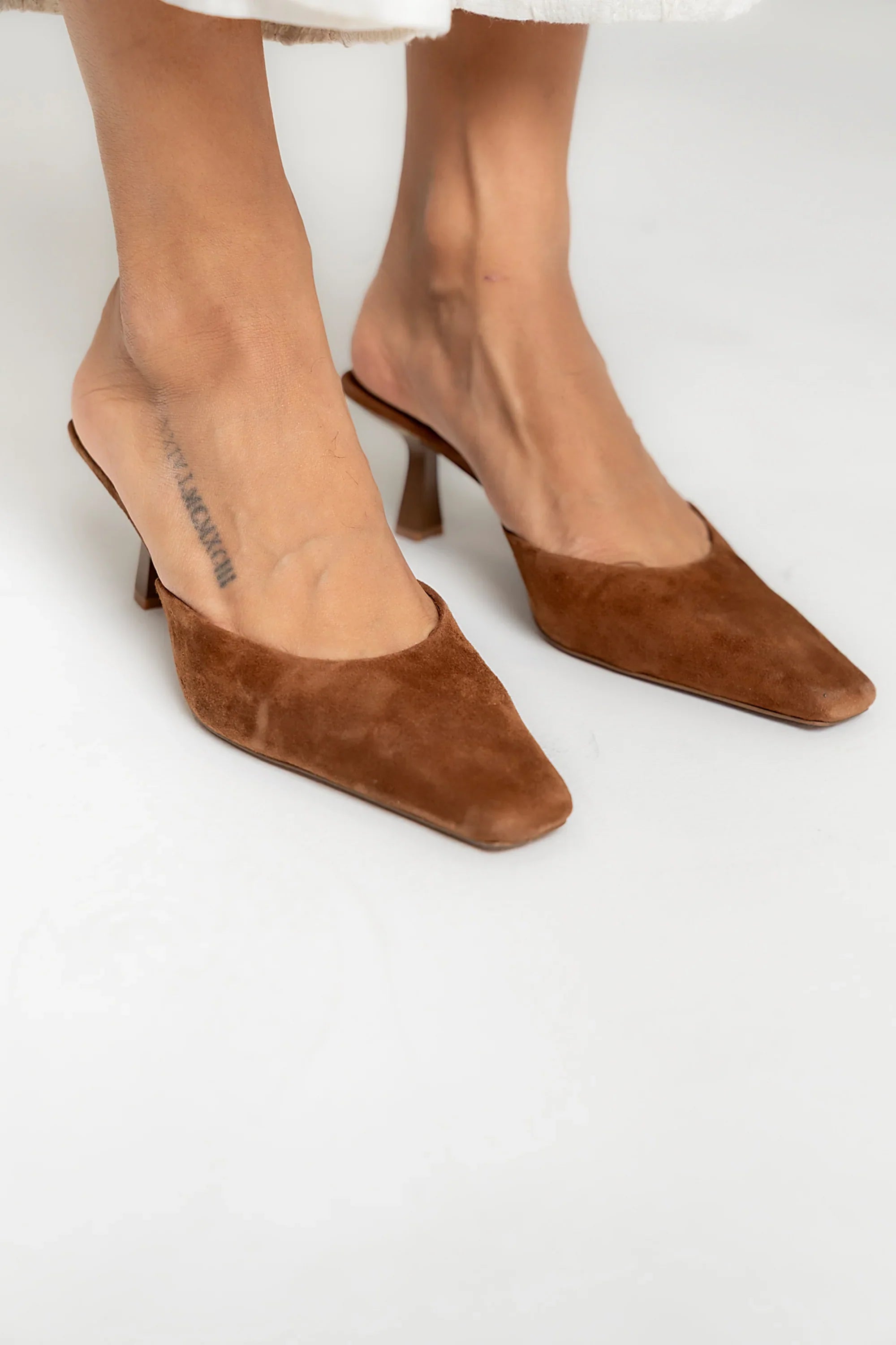 Steve Madden Alyse Kitten Heel in Brown