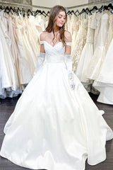 Vintage Off the Shoulder Bridal Ball Gown