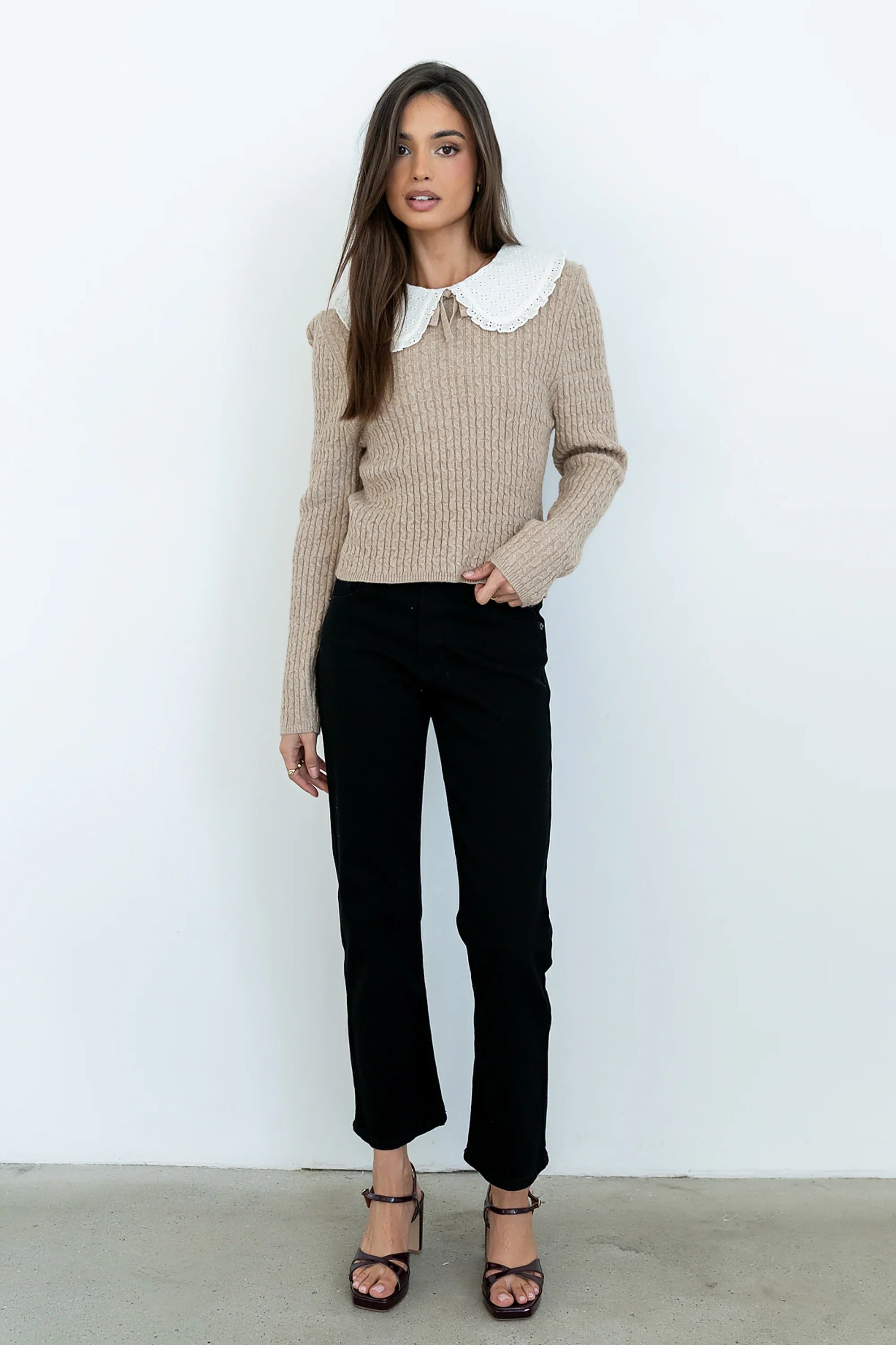 Reya Straight Leg Jeans in Washed Black
