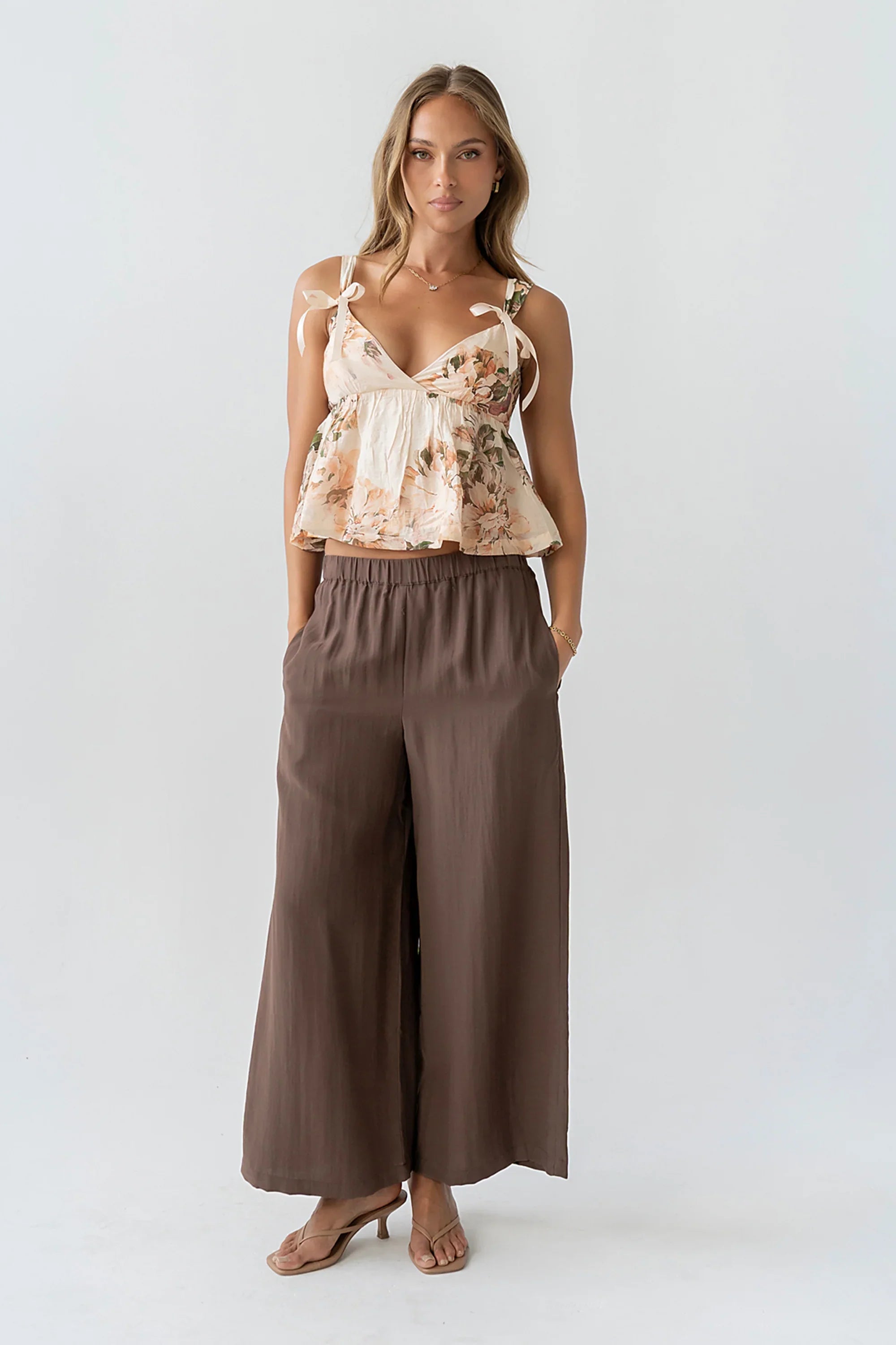 Lee Wide Leg Pants in Brown