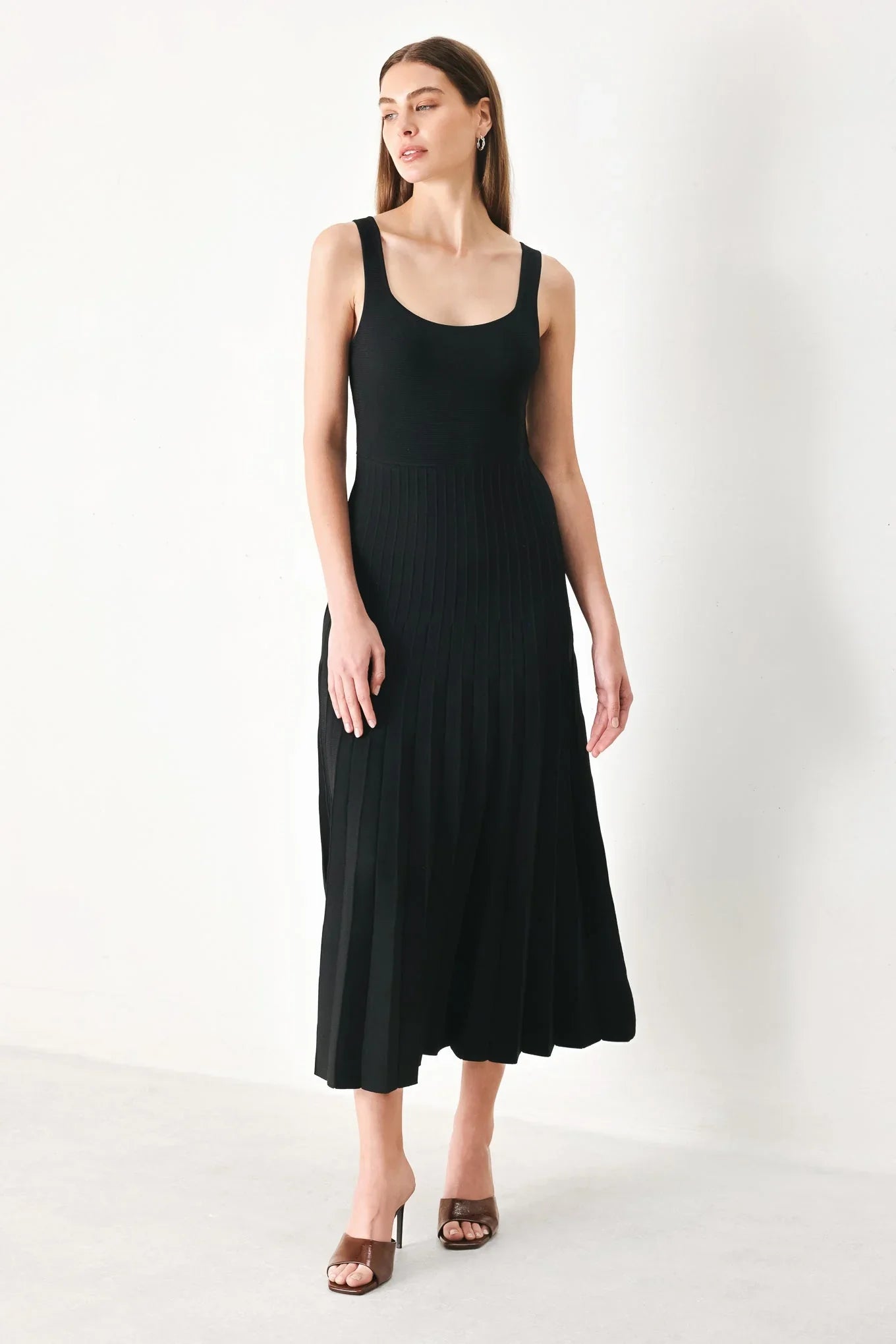 SWEATER KNIT MIDI DRESS WITH PLEATED SKIRT