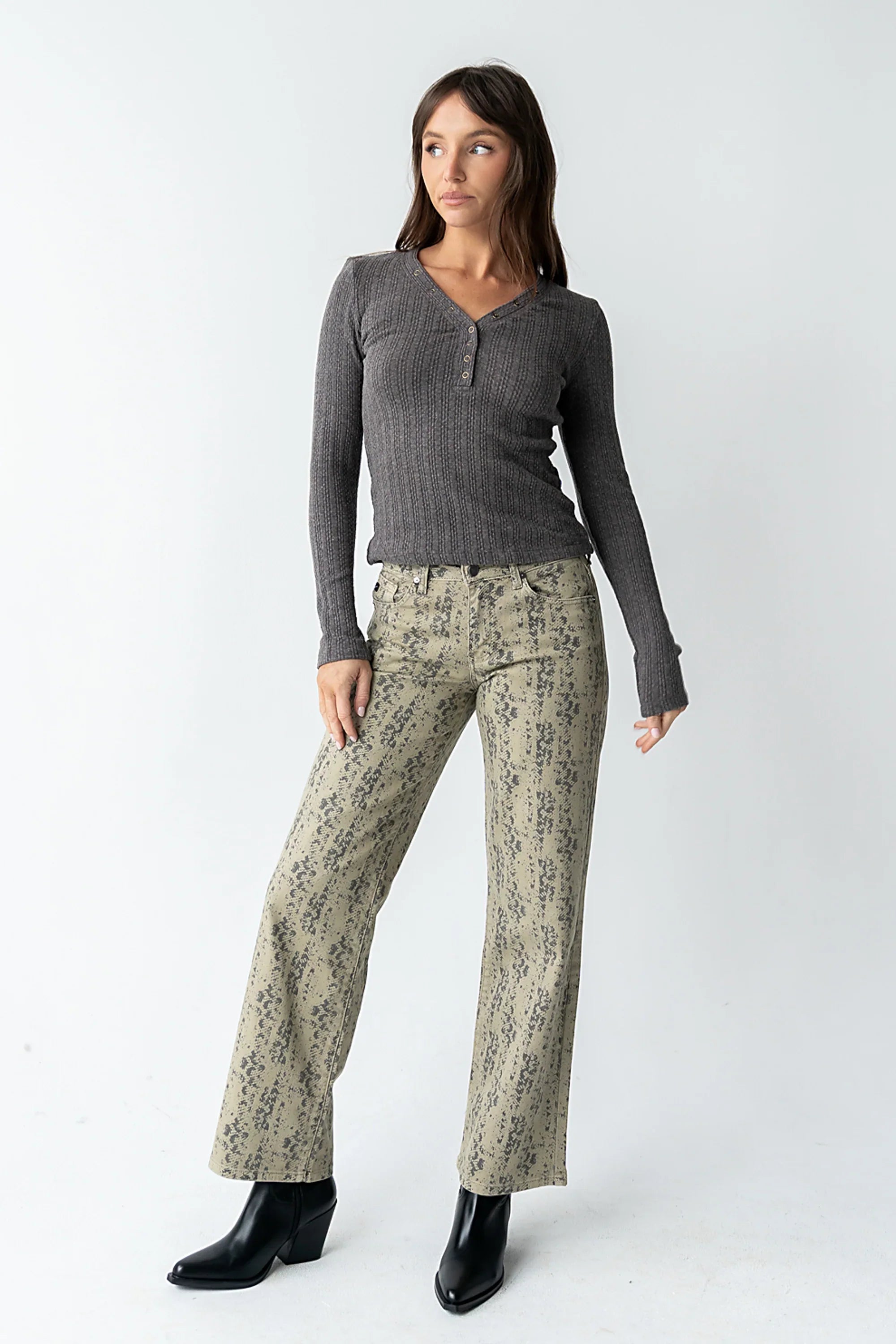 Mckayla Textured Top in Charcoal