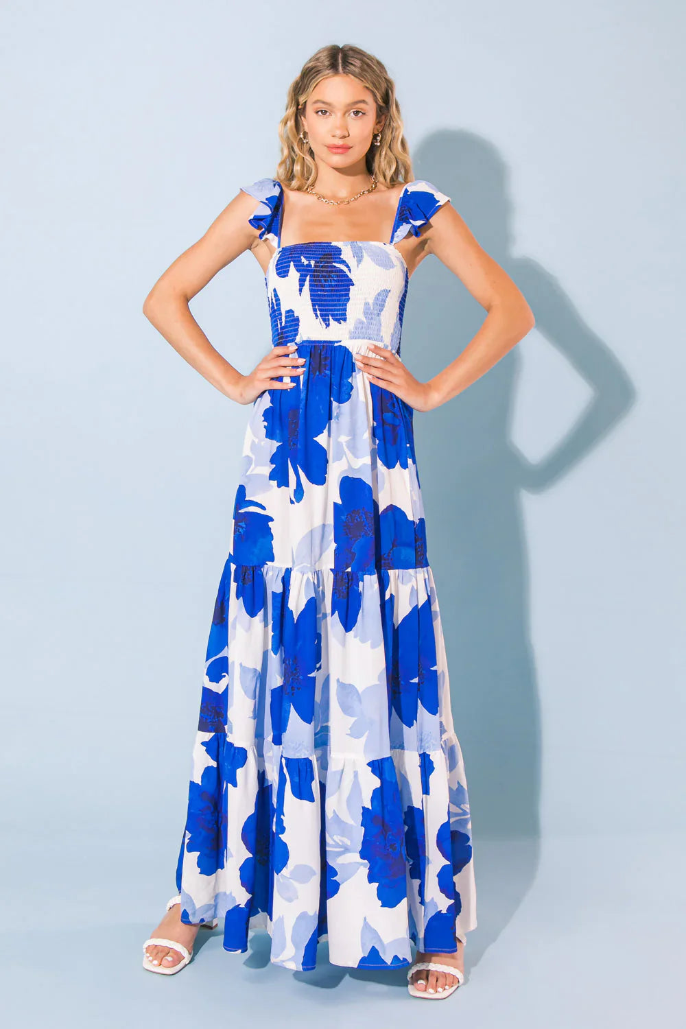 FEEL LIKE MOVING FLORAL MAXI DRESS
